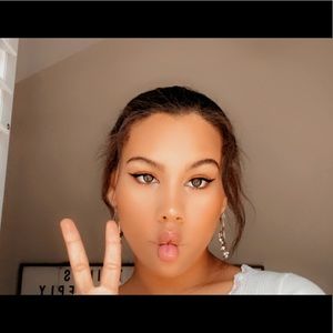 Meet your Posher, Carson